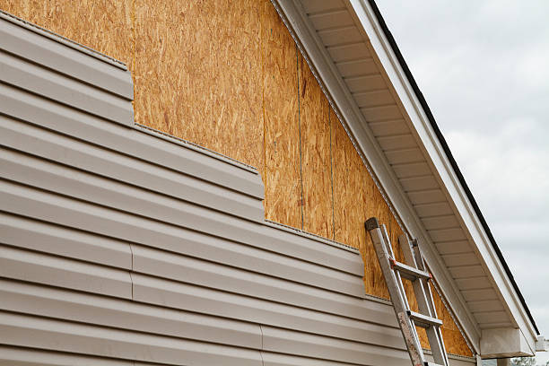 24/7 Emergency Siding Repair experts in Martinsburg, PA